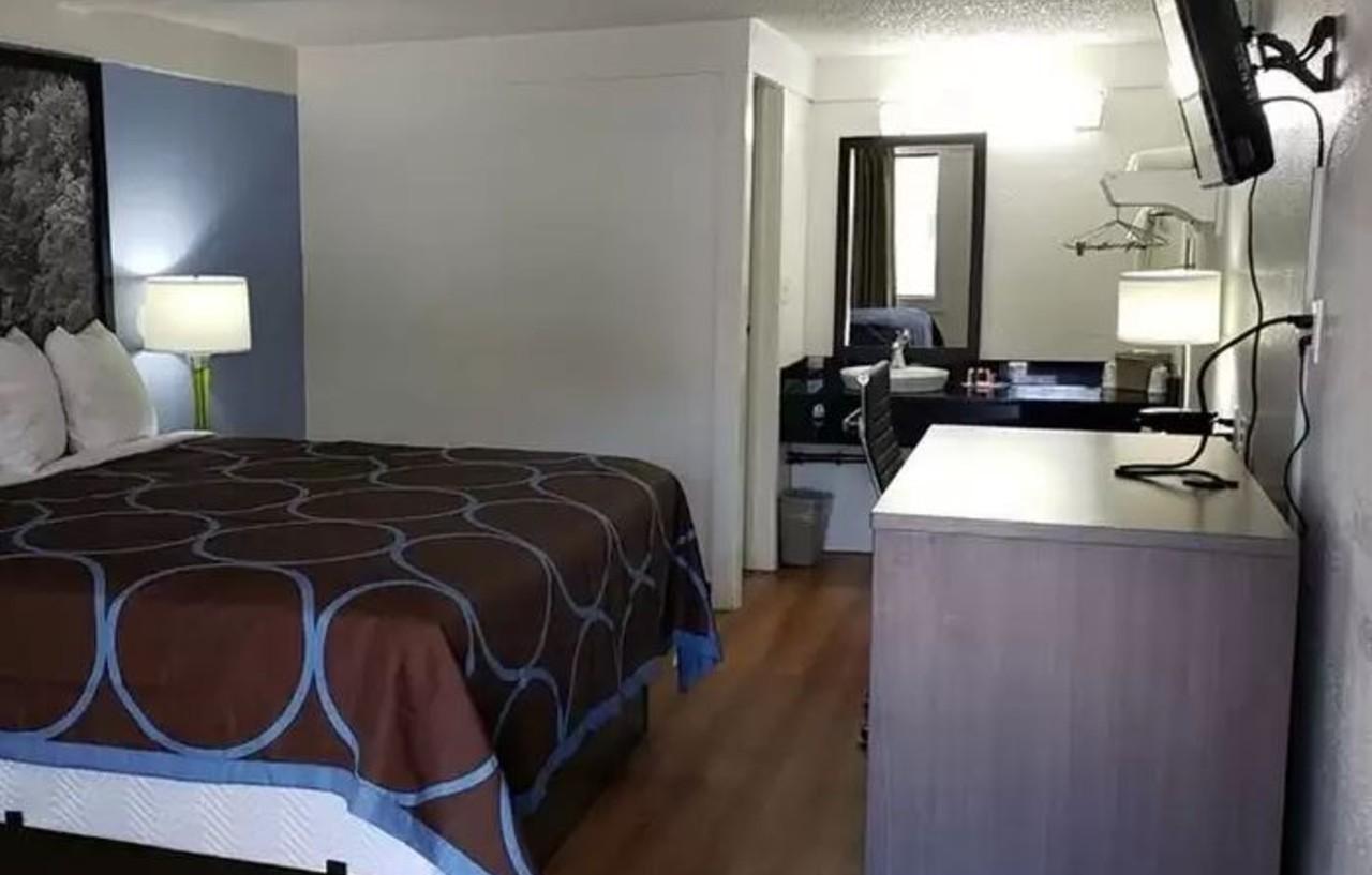 Super 8 By Wyndham Asheville/Biltmore Eksteriør bilde