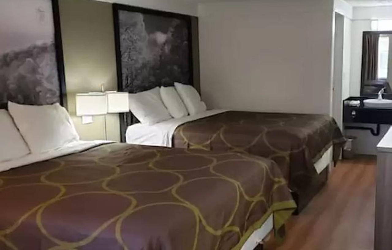 Super 8 By Wyndham Asheville/Biltmore Eksteriør bilde