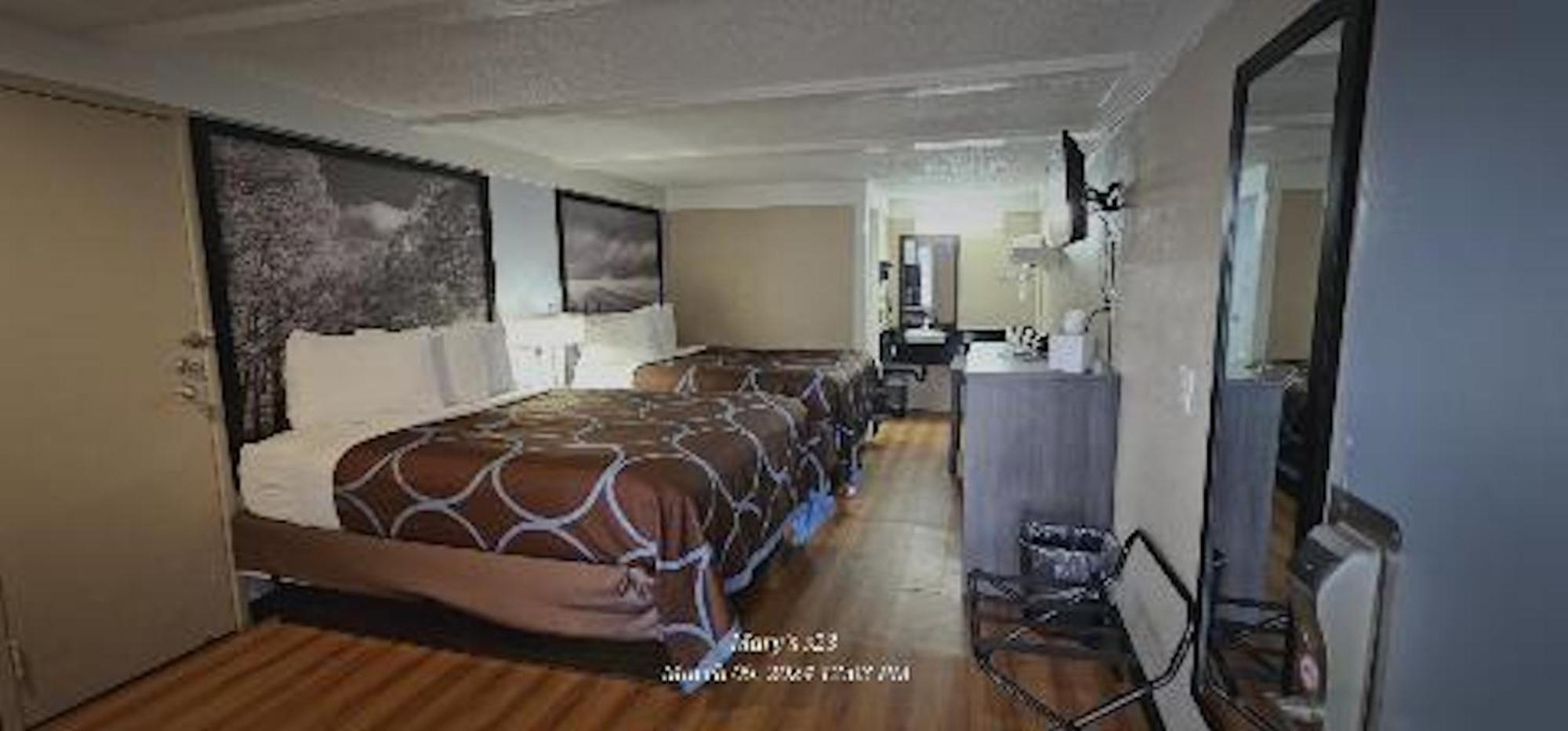 Super 8 By Wyndham Asheville/Biltmore Eksteriør bilde