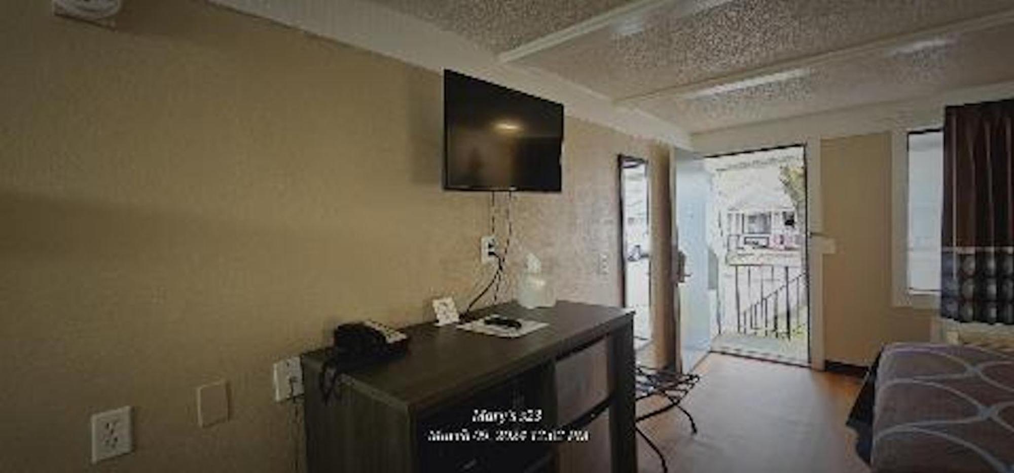 Super 8 By Wyndham Asheville/Biltmore Eksteriør bilde